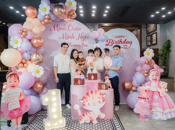 Trang trí sinh nhật dễ thương cho bé Minh Châu – Minh Ngọc